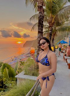 Shella - Male escort in Jakarta Photo 4 of 7