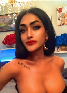 Shellaxiao - Acompañantes transexual in Jakarta Photo 3 of 7