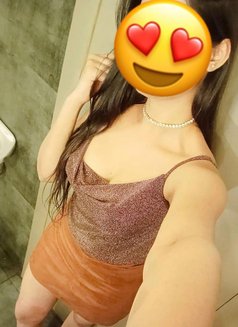 Shelley - escort in Gurgaon Photo 5 of 6