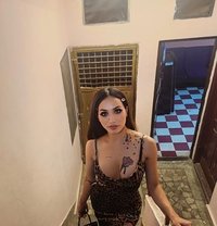 Shelly - Transsexual escort in Bangalore