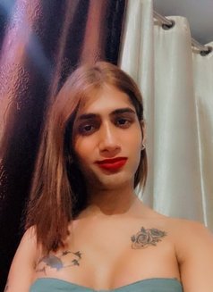 Shelza Naaz - Transsexual escort in New Delhi Photo 1 of 8