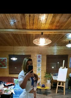 Shema - escort in Muscat Photo 8 of 10