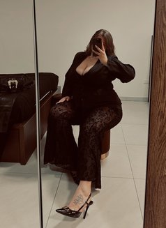 Shemale Available Genuine - Transsexual escort agency in New Delhi Photo 1 of 7