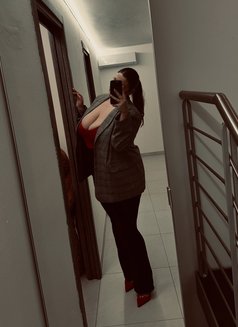 Shemale Available Genuine - Transsexual escort agency in New Delhi Photo 7 of 7