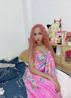 Barbie long cock - masseuse in Udon Thani Photo 5 of 17