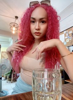 Barbie long cock - masseuse in Udon Thani Photo 12 of 17