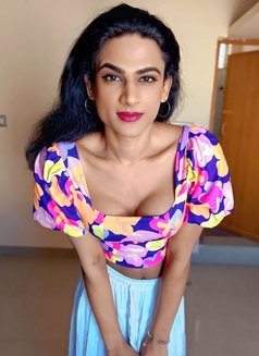 Shemale Bbc Rod sherin Black big - Transsexual escort in Kochi Photo 16 of 22
