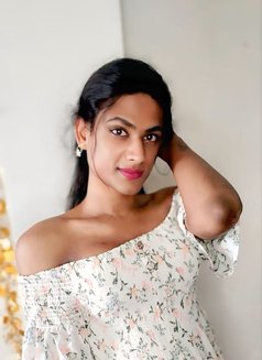 Shemale Bbc Rod sherin Black big - Transsexual escort in Kochi Photo 21 of 22