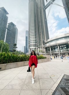 Shemale big dick - Transsexual escort in Jakarta Photo 9 of 16