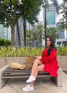 Shemale big dick - Transsexual escort in Jakarta Photo 11 of 16
