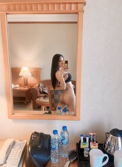 Shemale Both - Transsexual escort in Riyadh Photo 12 of 15