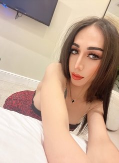 Shemale Both - Transsexual escort in Riyadh Photo 12 of 15