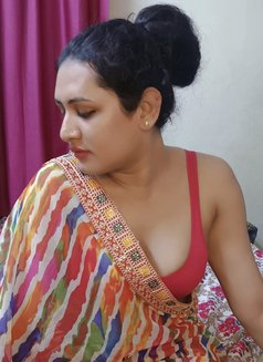 Shemale (madhu) Ladyboy Cut Cock & Big B - Transsexual escort in Chennai Photo 8 of 13