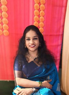 Shemale Chennai Anu - Transsexual escort in Chennai Photo 1 of 6