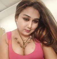 Shemale Diya Big Boobs LundSucker - Transsexual escort in Bangalore Photo 21 of 21