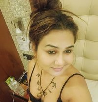 Shemale Diya Big Boobs LundSucker - Transsexual escort in Mumbai