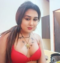 Shemale Diya Big Boobs LundSucker - Acompañantes transexual in Bangalore Photo 17 of 19