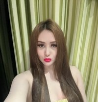 CAMSHOW SHEMALE DUO - Transsexual escort in Makati City