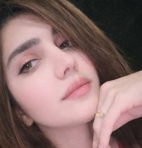 Shemale. Elsa - Transsexual escort in İstanbul