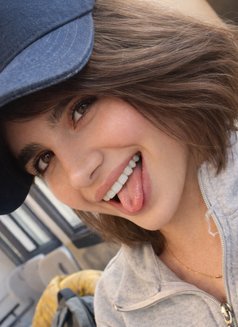 Shemale. Elsa - Transsexual escort in İstanbul Photo 8 of 8