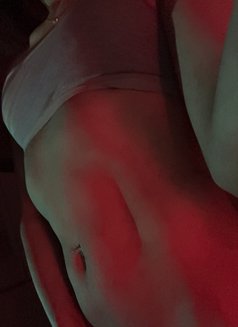 Shemale. Elsa - Transsexual escort in İstanbul Photo 5 of 9