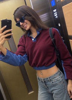 Shemale. Elsa - Transsexual escort in İstanbul Photo 9 of 10