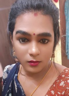 Shemale Keerthu Chennai - Transsexual escort in Chennai Photo 1 of 5