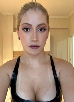 Shemale Letícia Brazilian VIP - Transsexual escort in Dubai Photo 26 of 29