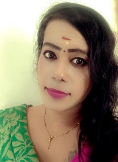Shemale Looking for Men Fuck Me Hard Wit - Acompañantes transexual in Chennai Photo 3 of 8