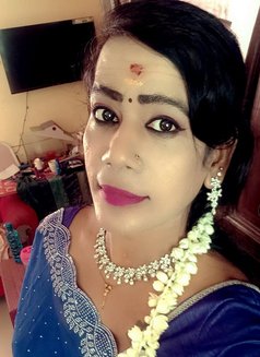 Shemale Looking for Men Fuck Me Hard Wit - Acompañantes transexual in Chennai Photo 8 of 8
