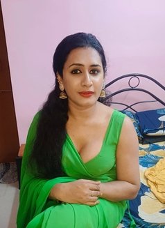 SHEMALE (Madhu) LADYBOY cut COCK & BIG B - Transsexual escort in Chennai Photo 3 of 6