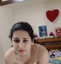 SHEMALE (Madhu) LADYBOY cut COCK & BIG B - Transsexual escort in Chennai