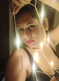 SHEMALE (Madhu) LADYBOY cut COCK & BIG B - Transsexual escort in Chennai Photo 7 of 9