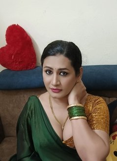 SHEMALE (Madhu) LADYBOY cut COCK & BIG B - Transsexual escort in Chennai Photo 8 of 11