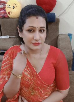 Shemale (madhu) Ladyboy Cut Cock & Big B - Transsexual escort in Chennai Photo 11 of 11