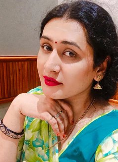 Shemale (madhu) Ladyboy Cut Cock & Big B - Transsexual escort in Chennai Photo 14 of 19