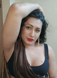 Shemale (madhu) Ladyboy Cut Cock & Big B - Transsexual escort in Chennai Photo 18 of 19