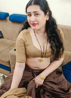 Shemale (madhu) Ladyboy Cut Cock & Big B - Acompañantes transexual in Chennai Photo 17 of 17