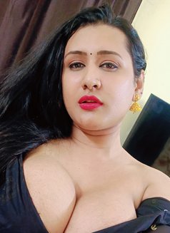 Shemale (madhu) Ladyboy Cut Cock & Big B - Transsexual escort in Chennai Photo 25 of 25