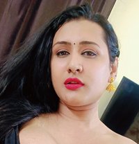 Shemale (madhu) Ladyboy Cut Cock & Big B - Transsexual escort in Chennai
