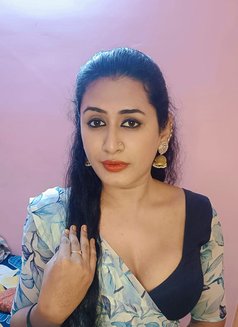 Shemale (madhu) Ladyboy Cut Cock & Big B - Transsexual escort in Chennai Photo 11 of 15
