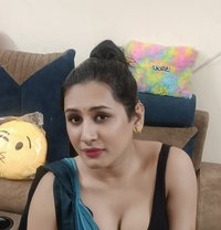 Shemale (madhu) Ladyboy Cut Cock & Big B - Acompañantes transexual in Chennai
