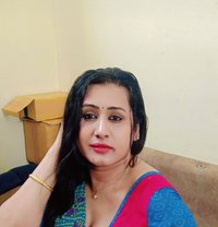 Shemale (madhu) Ladyboy Cut Cock & Big B - Transsexual escort in Chennai Photo 15 of 15