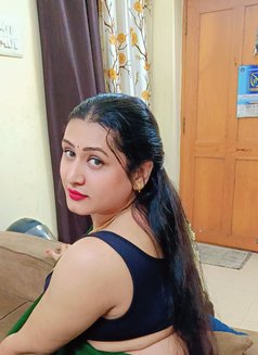 Shemale (madhu) Ladyboy Cut Cock & Big B - Transsexual escort in Chennai Photo 19 of 22