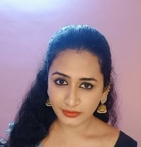 SHEMALE (Madhu) LADYBOY cut COCK & BIG B - Transsexual escort in Chennai