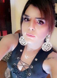 Shemale Queen - Transsexual escort in New Delhi Photo 1 of 9