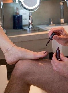 Shemale Riyadh - Transsexual escort in Riyadh Photo 7 of 7