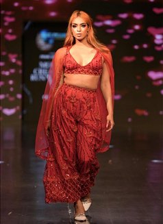 SHEMALE RUHI PAUL( BIG 34-7+DICK) - Acompañantes transexual in New Delhi Photo 14 of 19