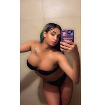 SHEMALE RUHI PAUL( BIG 34-7+DICK) - Transsexual escort in New Delhi