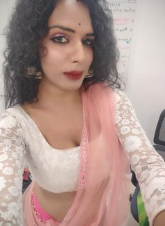 Shemale Sanam 8 INCHES COCK - Acompañantes transexual in Chennai Photo 19 of 19